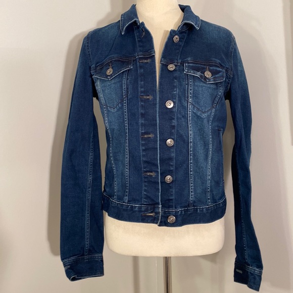 Two by Vince Camuto Jackets & Blazers - Vince Camuto dark wash denim jacket